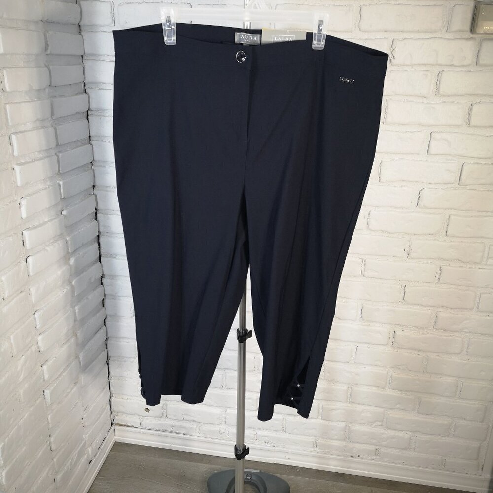 NWT Laura Plus Ladies Size 20 Navy Comfort Waist High Rise Slim Leg Capri Pants